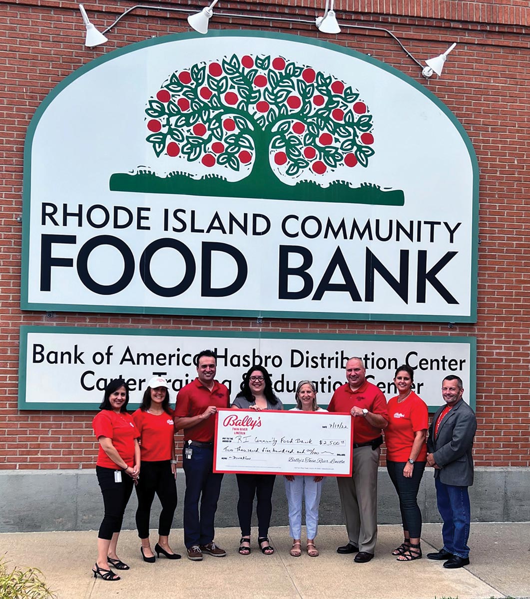 Bally’s Twin River Lincoln Donates to Community Food Bank