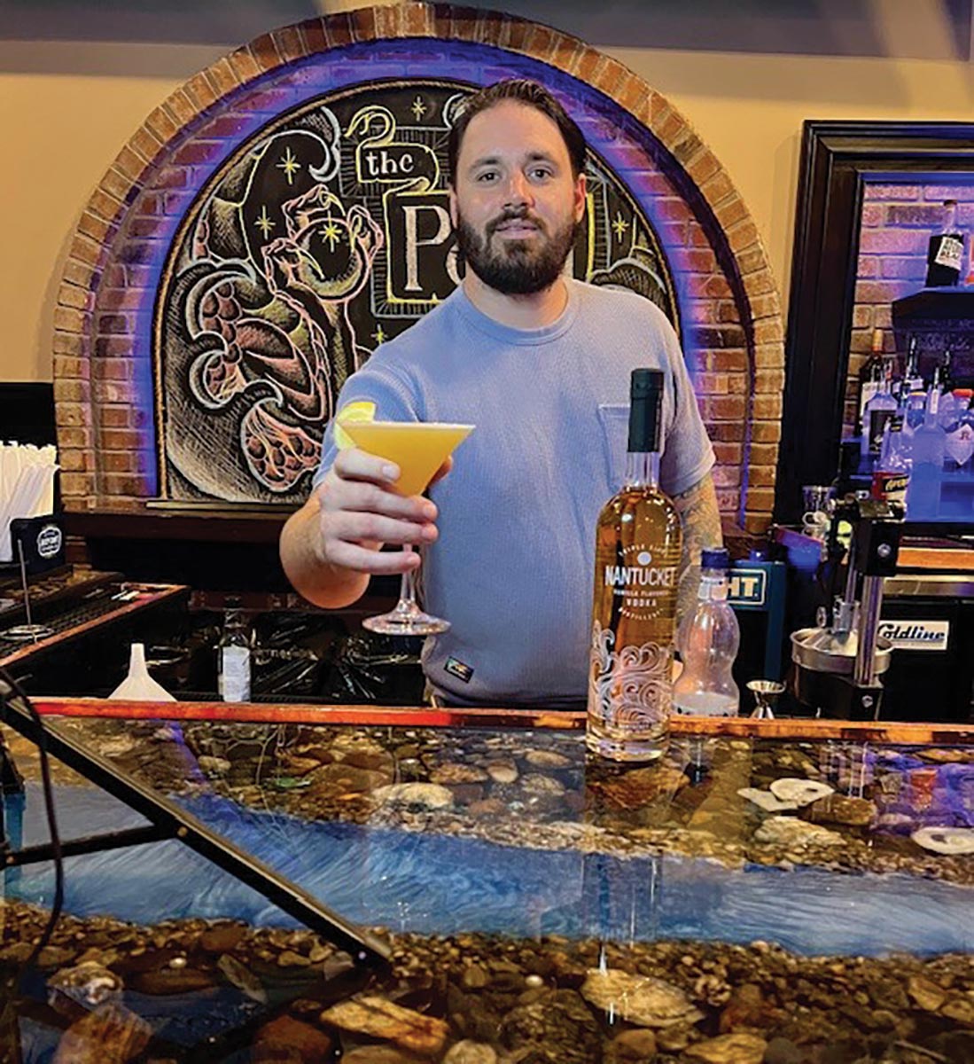 Serving Up: The Pearl Sports Bar’s Italian Lemon Icetini