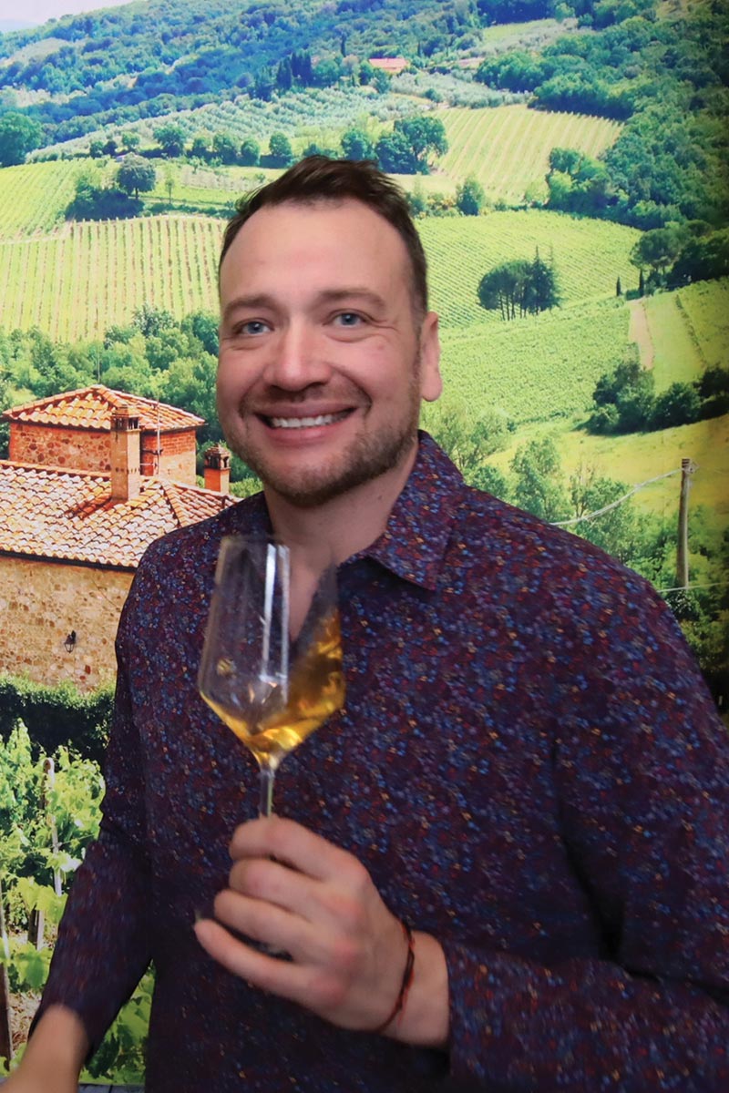 Connecticut Wine Expert Joins USA Wine Tasting Team