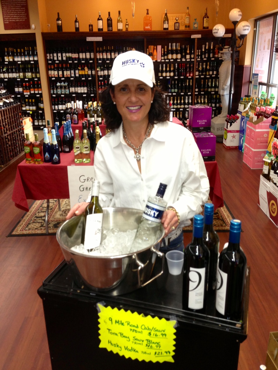 WINAM Wines Brings Tastes to Kaman’s