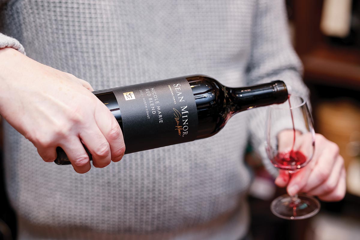Grapes & Grains Hosts Holiday Wine Tasting