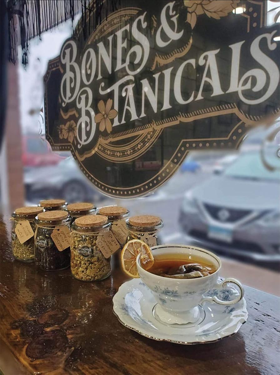 Serving Up: Bones and Botanicals’ Thyme-Infused Smoked Old Fashioned