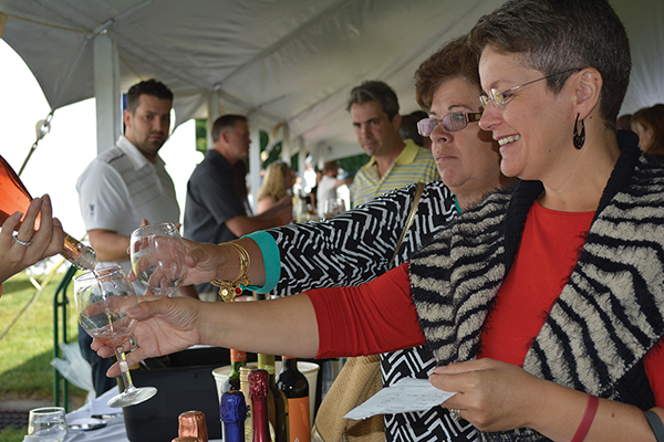 Worldwide Wines Fall Wine Extravaganza Hosts Hundreds