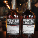 Mount Gay Black Barrel Rum is aged in toasted bourbon oak barrels and then finished in charred oak bourbon barrels to create a bold, complex taste. This aging technique releases aromas of spice blended with oaky vanilla and almond tones.