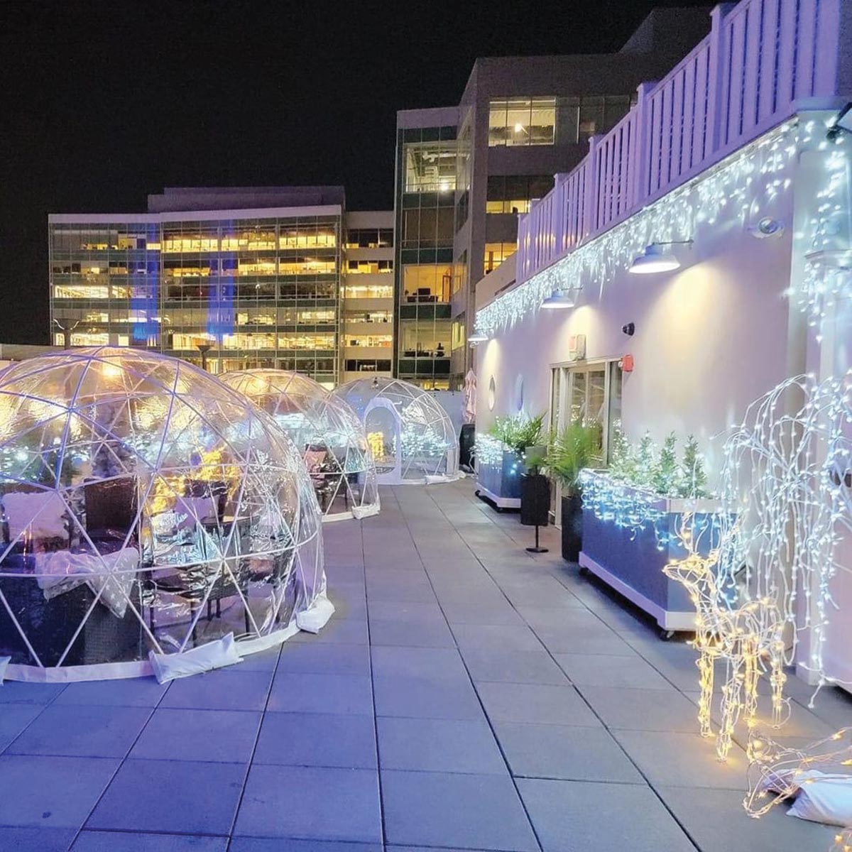Connecticut Venues Offer Cozy Outdoor Dining Options